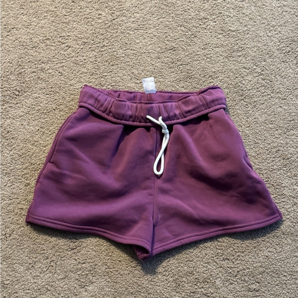 Womens No Boundaries Athletic Shorts in Purple: L